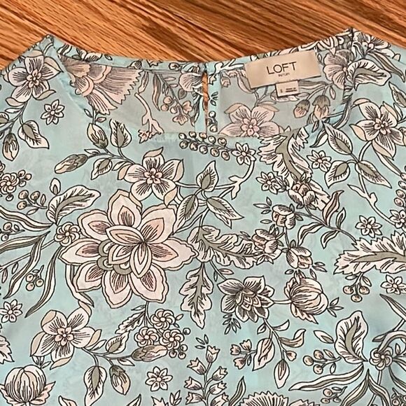 Aqua sleeveless Floral Blouse - Picture 4 of 5